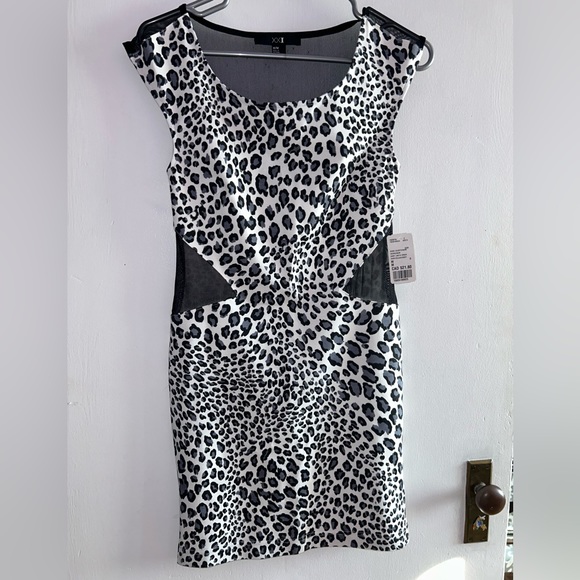 Leopard Print Bodycon Mini Dress - Picture 1 of 5